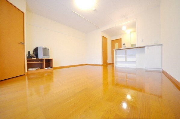 レオパレスブルームYKの物件内観写真